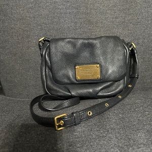 Marc Jacob’s crossbody small black leather purse